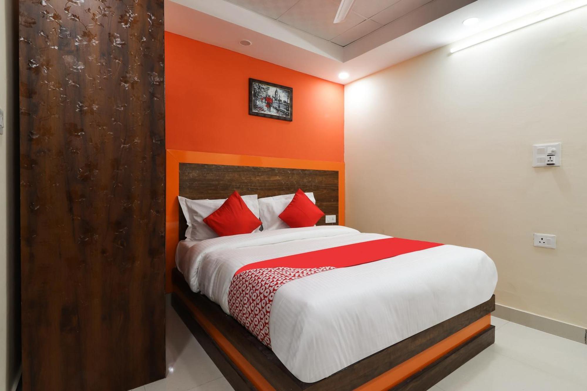 Hotel O Maharaja Gold Yeni Delhi Dış mekan fotoğraf